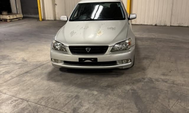 2001 Toyota Altezza JDM car for sale — photo 23 of 25
