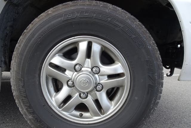 2001 Toyota Land Cruiser JDM car for sale — photo 12 of 25