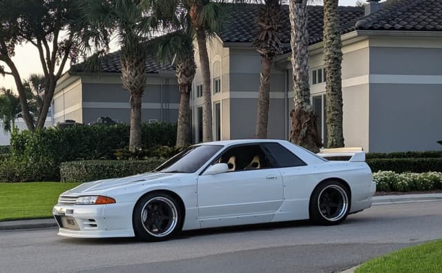 1994 Nissan Skyline JDM car for sale — photo 8 of 25