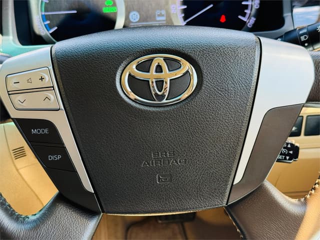 2012 Toyota Vellfire JDM car for sale — photo 24 of 25