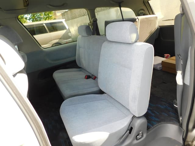 1997 Toyota Estima JDM car for sale — photo 7 of 8