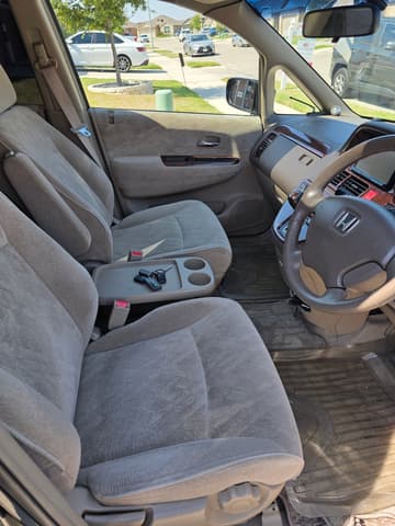 2001 Honda Odyssey JDM car for sale — photo 9 of 21