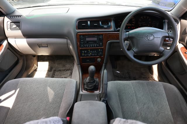 2000 Toyota Chaser JDM car for sale — photo 2 of 25