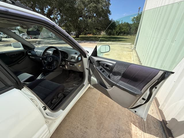 2000 Subaru Forester JDM car for sale — photo 17 of 21