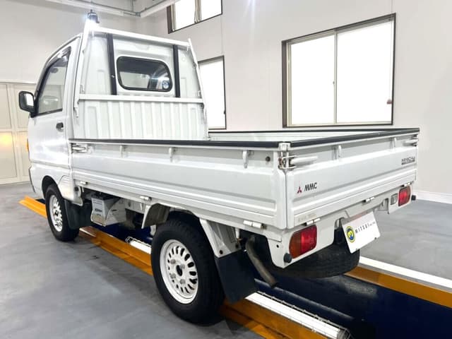 1992 Mitsubishi Minicab JDM car for sale — photo 3 of 24