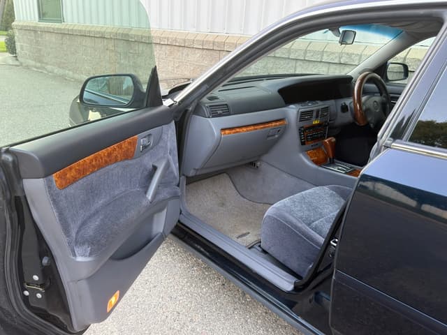 2001 Nissan Gloria JDM car for sale — photo 11 of 22