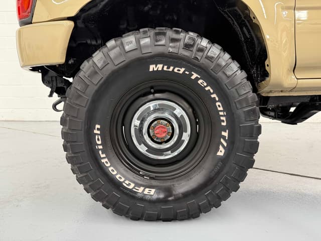 1991 Toyota Hilux JDM car for sale — photo 21 of 25