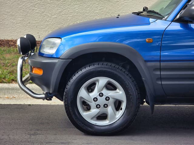 1996 Toyota RAV4 JDM car for sale — photo 11 of 25