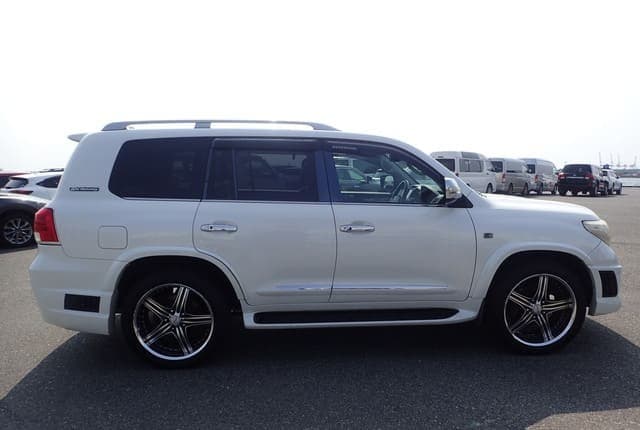 2010 Toyota Land Cruiser JDM car for sale — photo 6 of 25
