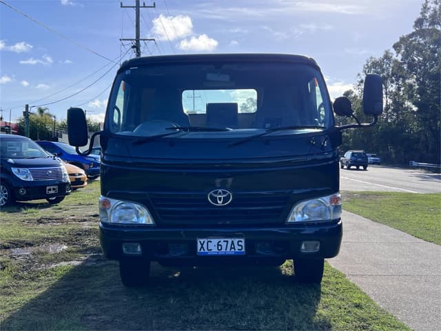 2010 Toyota Dyna JDM car for sale — photo 2 of 16