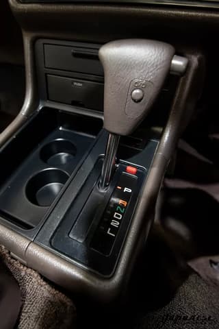 1996 Toyota HiAce JDM car for sale — photo 12 of 25