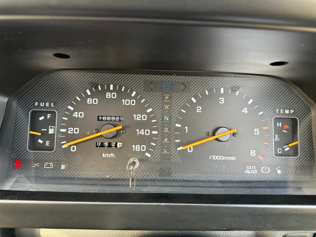 1993 Mitsubishi Delica JDM car for sale — photo 10 of 10