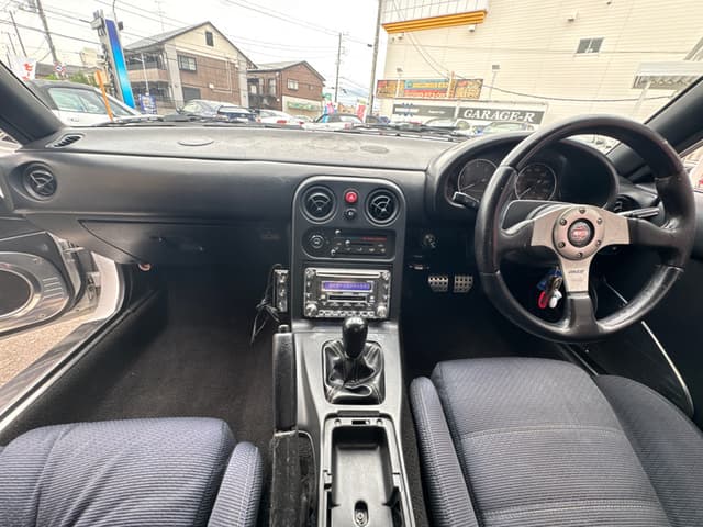 1992 Mazda Roadster (Eunos Roadster / MX-5) JDM car for sale — photo 3 of 25