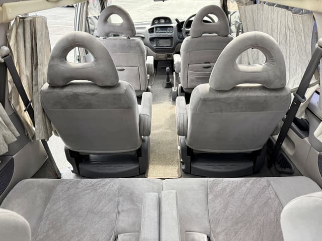 1995 Mitsubishi Delica JDM car for sale — photo 18 of 21