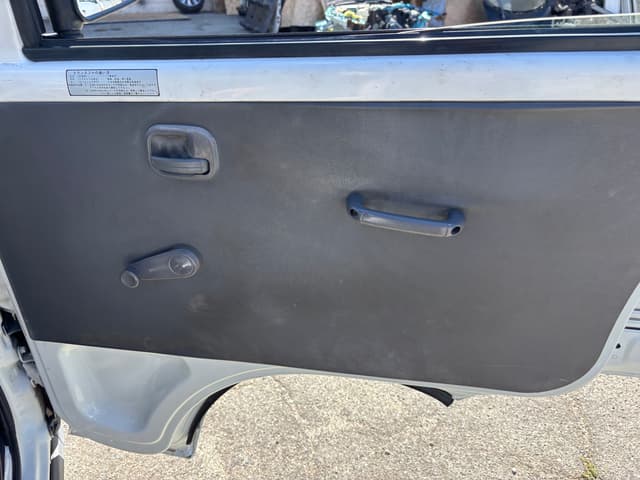 1996 Mitsubishi Minicab JDM car for sale — photo 11 of 25