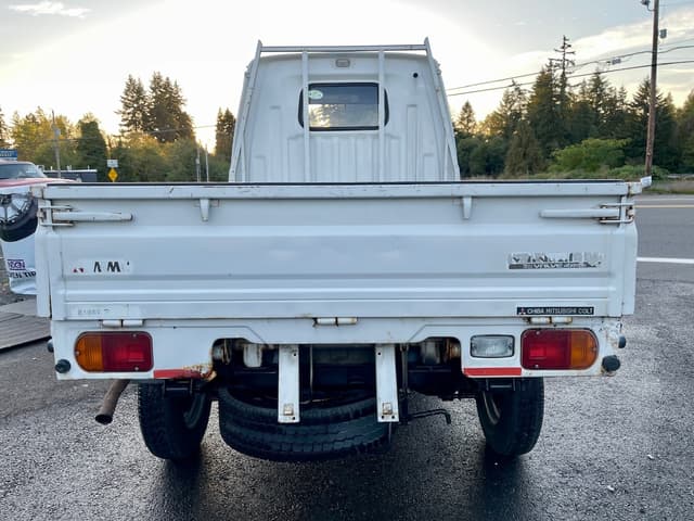 1991 Mitsubishi Minicab JDM car for sale — photo 8 of 25