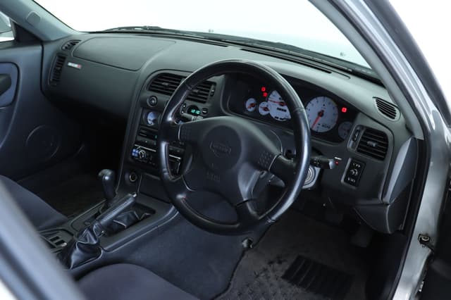 1998 Nissan Skyline JDM car for sale — photo 7 of 11