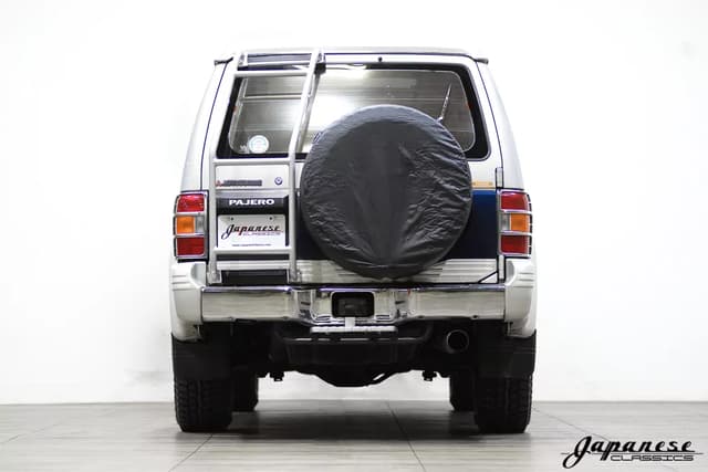 1995 Mitsubishi Pajero JDM car for sale — photo 7 of 25