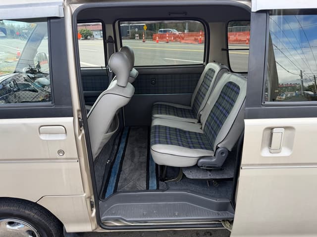1997 Daihatsu Atrai JDM car for sale — photo 21 of 25