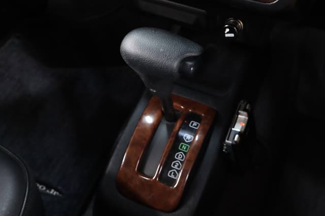1998 Mitsubishi Pajero JDM car for sale — photo 14 of 25