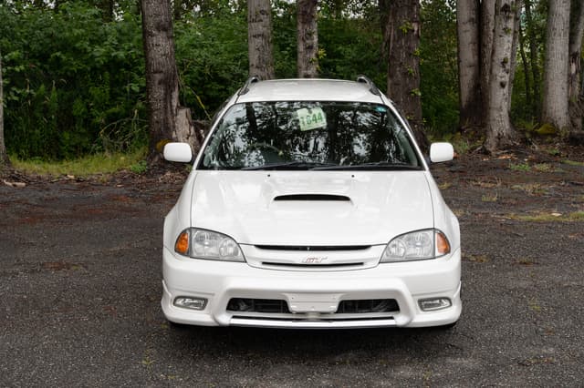 2001 Toyota Caldina JDM car for sale — photo 2 of 13