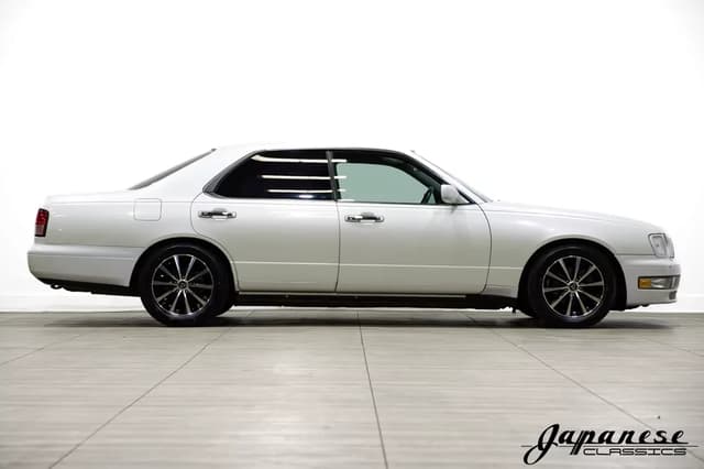 1997 Nissan Gloria JDM car for sale — photo 5 of 25