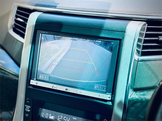 2012 Toyota Vellfire JDM car for sale — photo 22 of 25