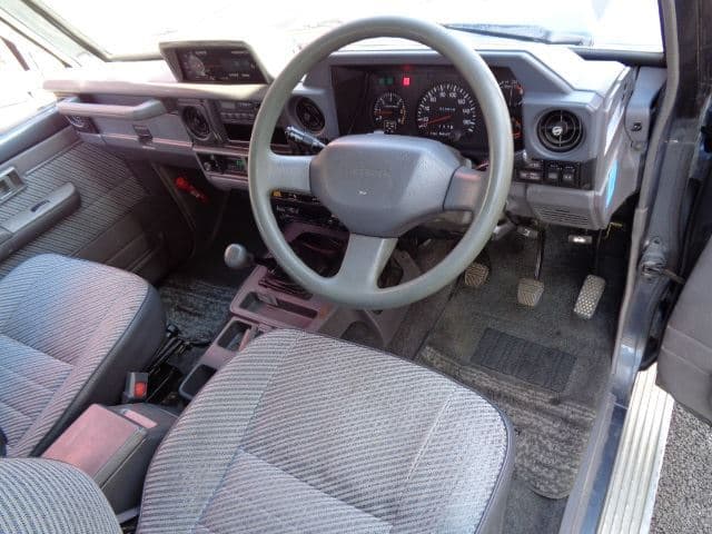 1991 Toyota Land Cruiser JDM car for sale — photo 19 of 25