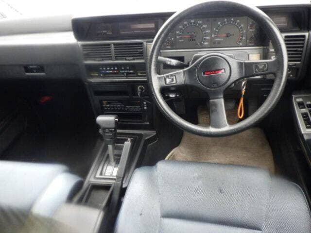 1988 Nissan Skyline JDM car for sale — photo 3 of 8