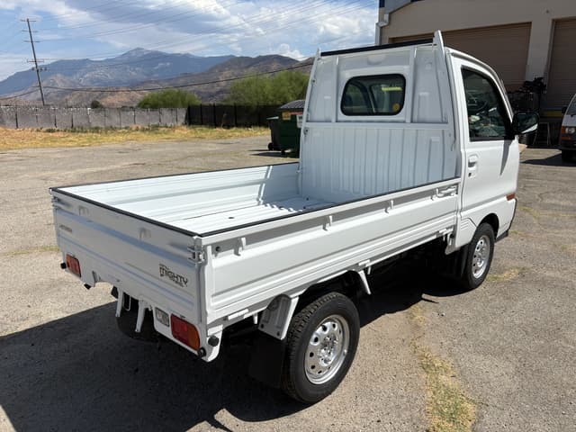 1998 Mitsubishi Minicab JDM car for sale — photo 7 of 25