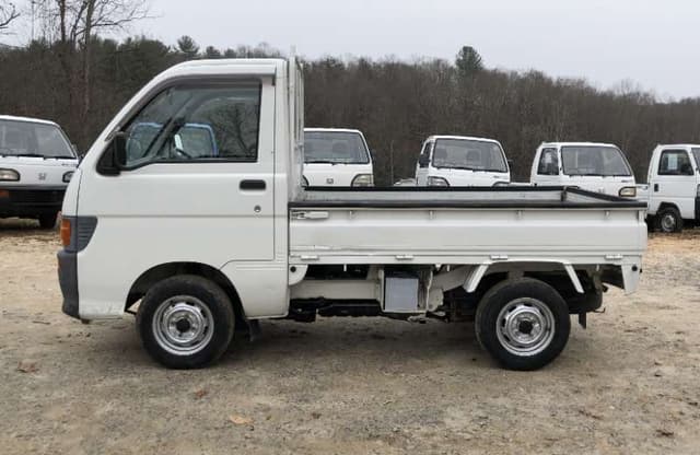 1998 Daihatsu Hijet JDM car for sale — photo 14 of 25