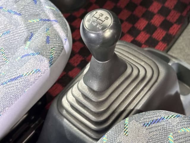 2001 Honda Vamos JDM car for sale — photo 19 of 25