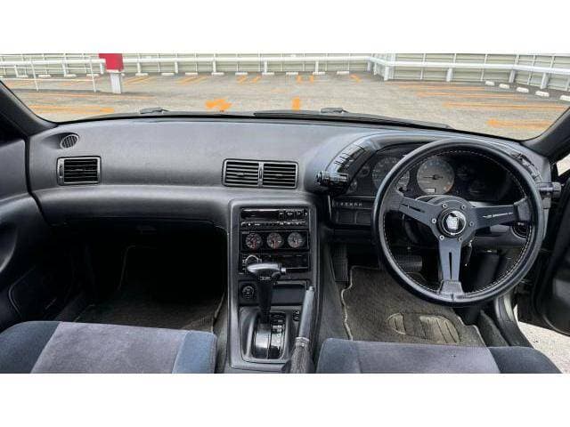 1992 Nissan Skyline JDM car for sale — photo 6 of 20