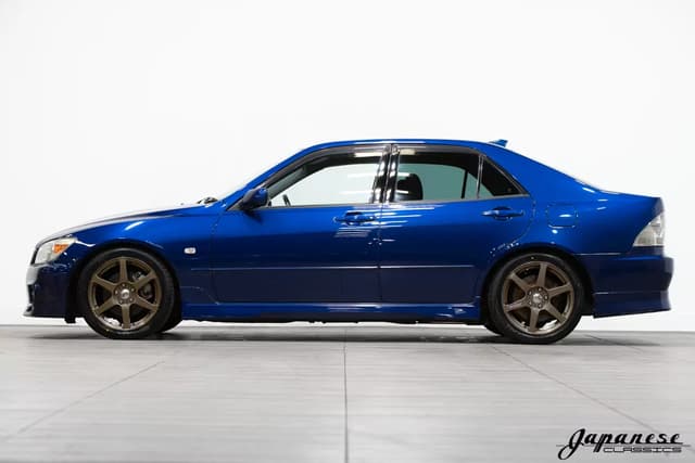 2000 Toyota Altezza JDM car for sale — photo 4 of 25