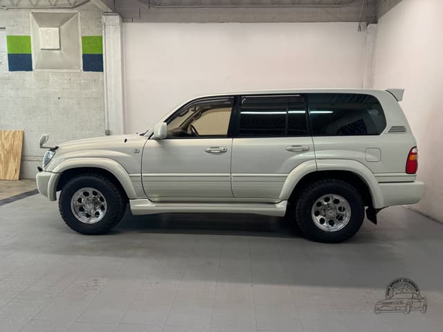1998 Toyota Land Cruiser JDM car for sale — photo 11 of 25