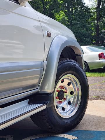 1998 Toyota Hilux Surf JDM car for sale — photo 6 of 25