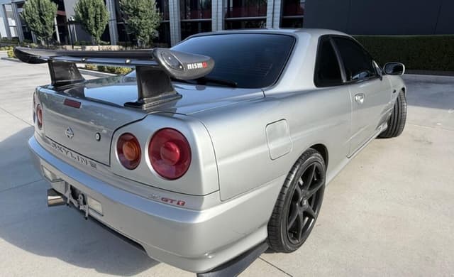 1998 Nissan Skyline JDM car for sale — photo 5 of 25