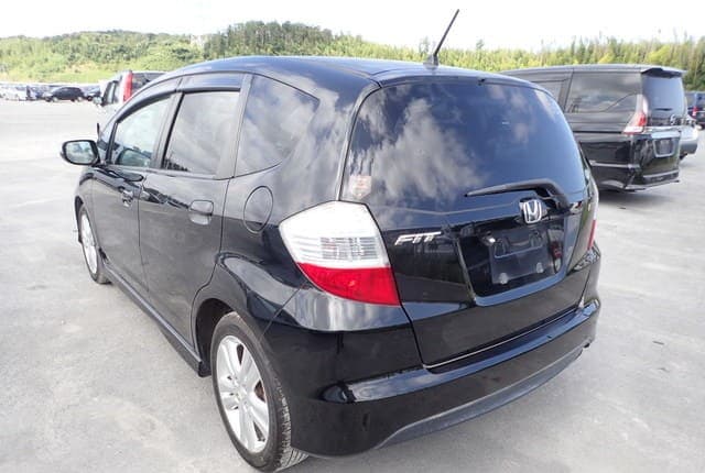 2009 Honda Fit JDM car for sale — photo 3 of 25