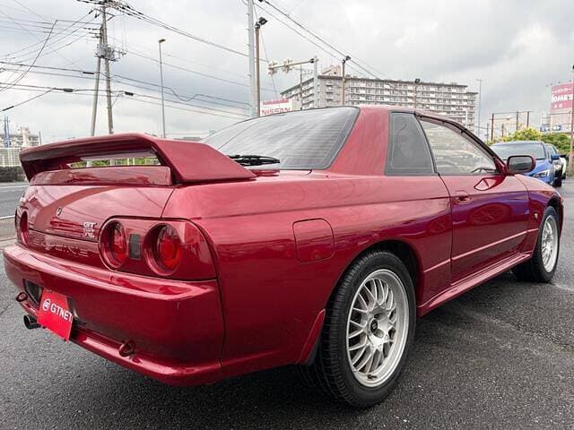 1994 Nissan Skyline JDM car for sale — photo 2 of 12