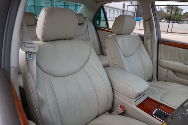 2000 Toyota Celsior JDM car for sale — photo 10 of 25