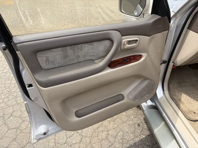 1999 Toyota Land Cruiser JDM car for sale — photo 8 of 25
