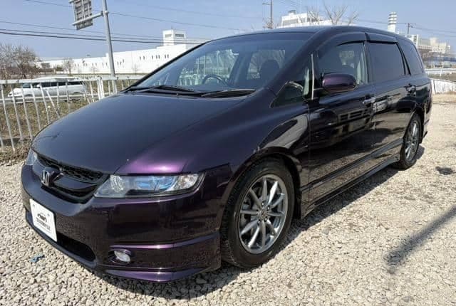 2004 Honda Odyssey JDM car for sale — photo 2 of 18