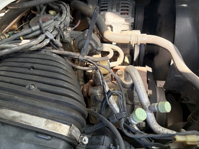 1998 Mitsubishi Minicab JDM car for sale — photo 23 of 25