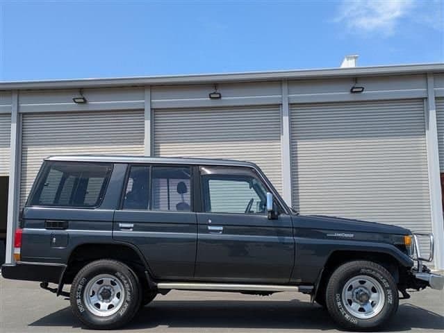 1992 Toyota Land Cruiser JDM car for sale — photo 23 of 25
