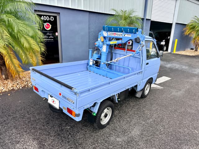 1992 Daihatsu Hijet JDM car for sale — photo 11 of 21
