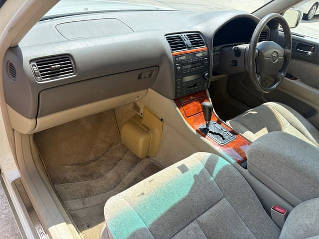 1998 Toyota Celsior JDM car for sale — photo 13 of 18