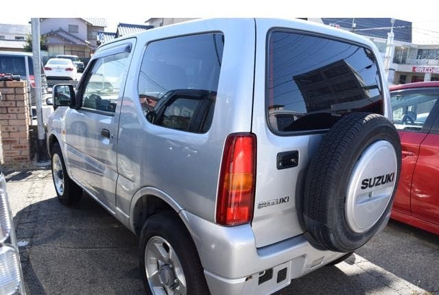 2011 Suzuki Jimny JDM car for sale — photo 8 of 25