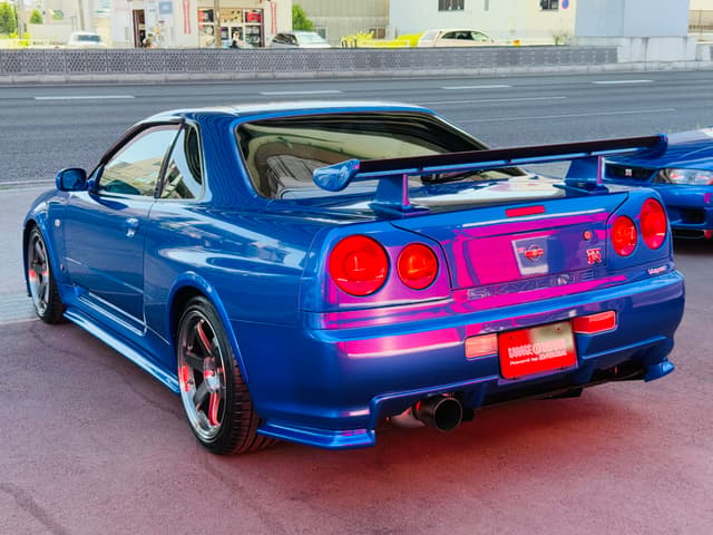 Nissan Skyline JDM car for sale — photo 21 of 25