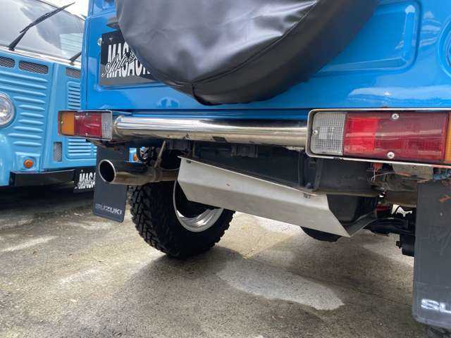 1997 Suzuki Jimny JDM car for sale — photo 12 of 17