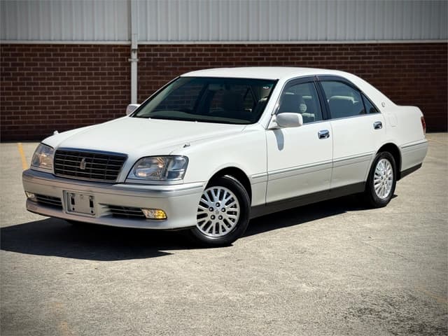 2000 Toyota Crown JDM car for sale — photo 3 of 25